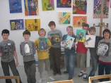 Children with their paintings